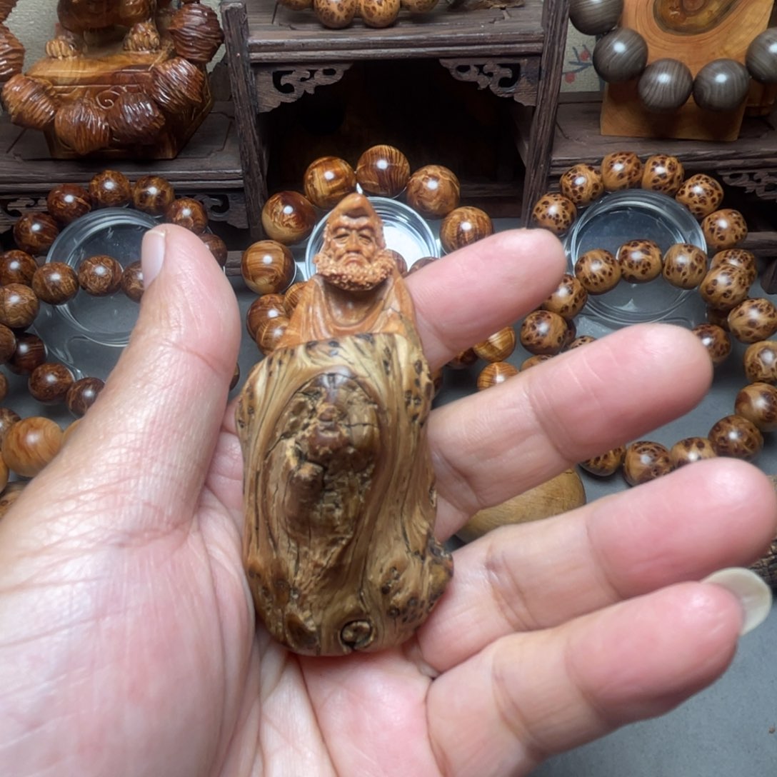 柏木（崖柏）太行崖柏全手工陈化雀眼瘤达摩手把件