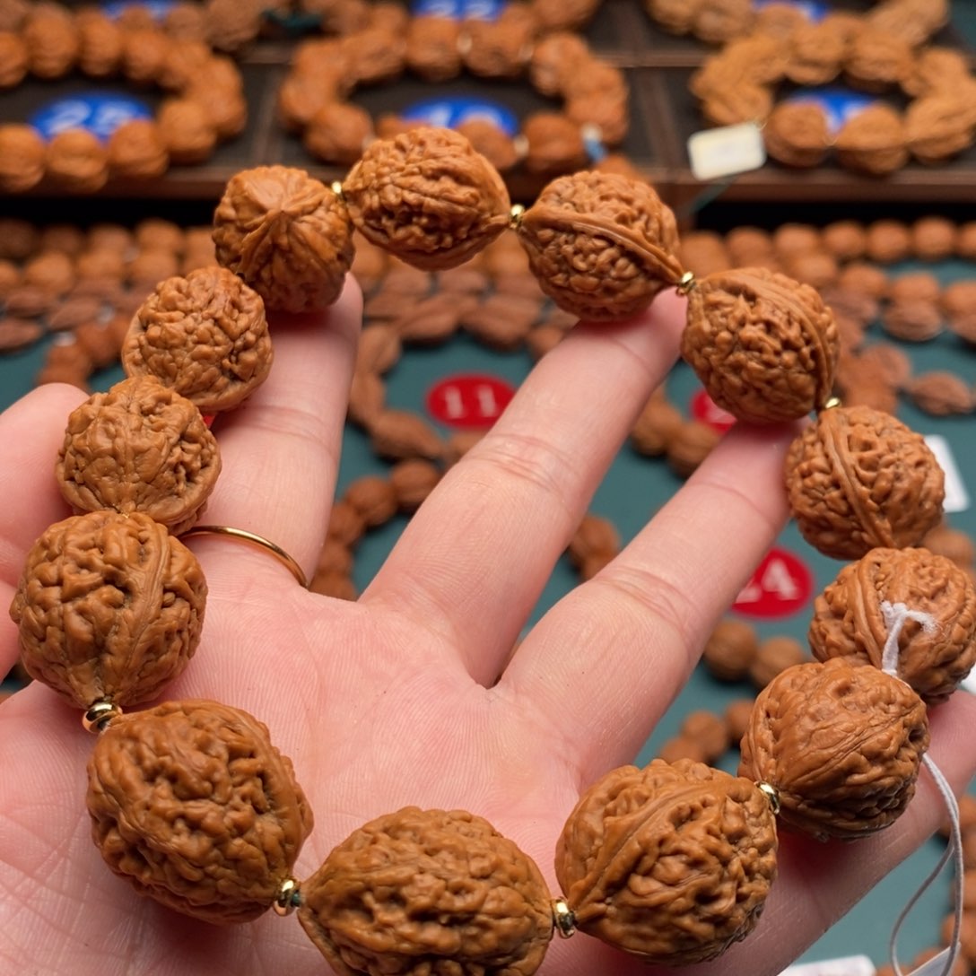 文玩核桃手串19尺寸