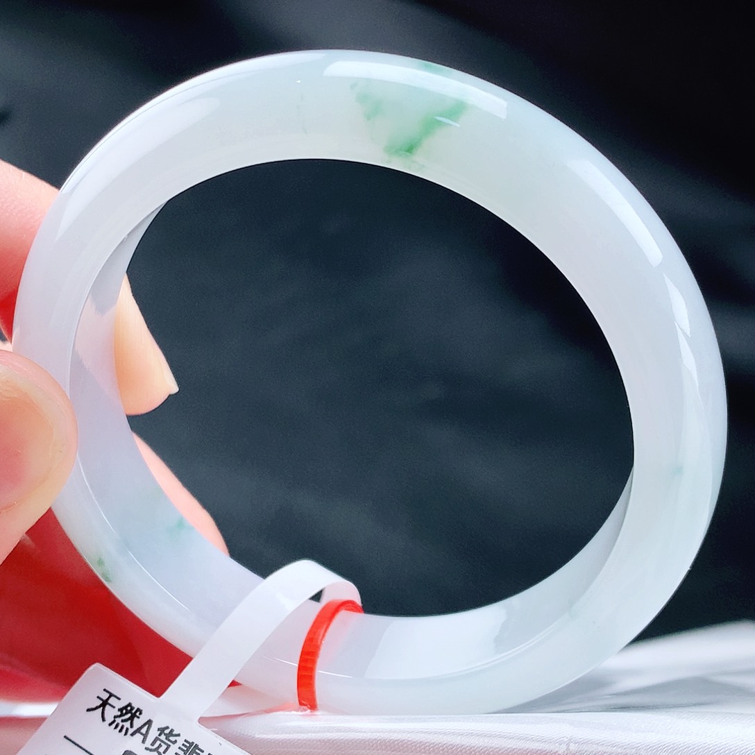 未镶嵌手镯翡翠54圈