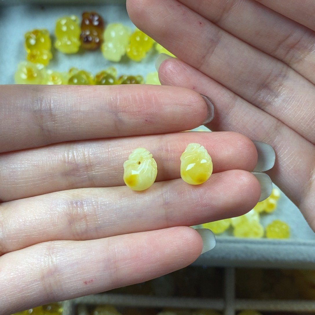 琥珀裸石未镶嵌C****勤钱袋2