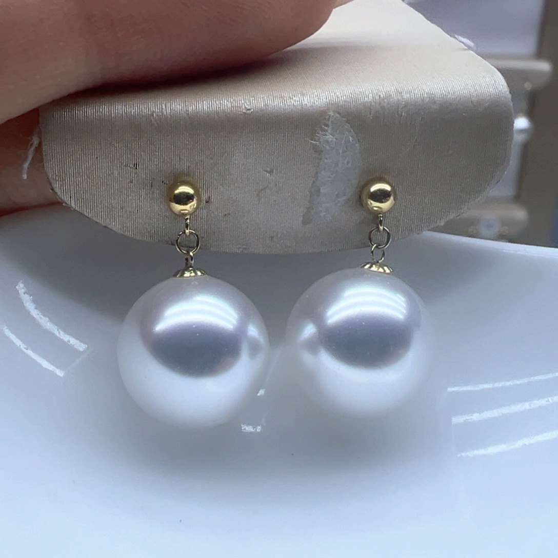 18K金镶嵌淡水珍珠耳饰