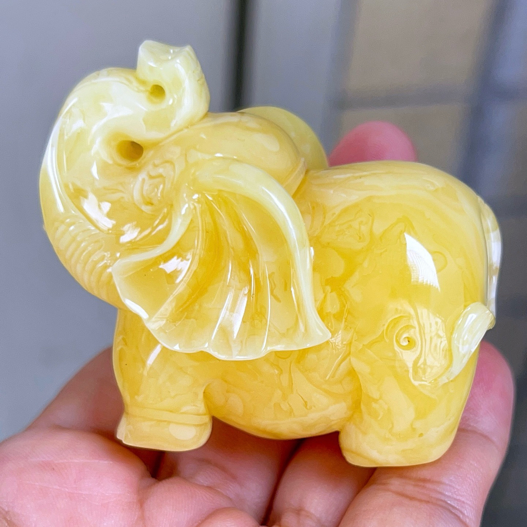 俄料大师精雕白花蜡大象