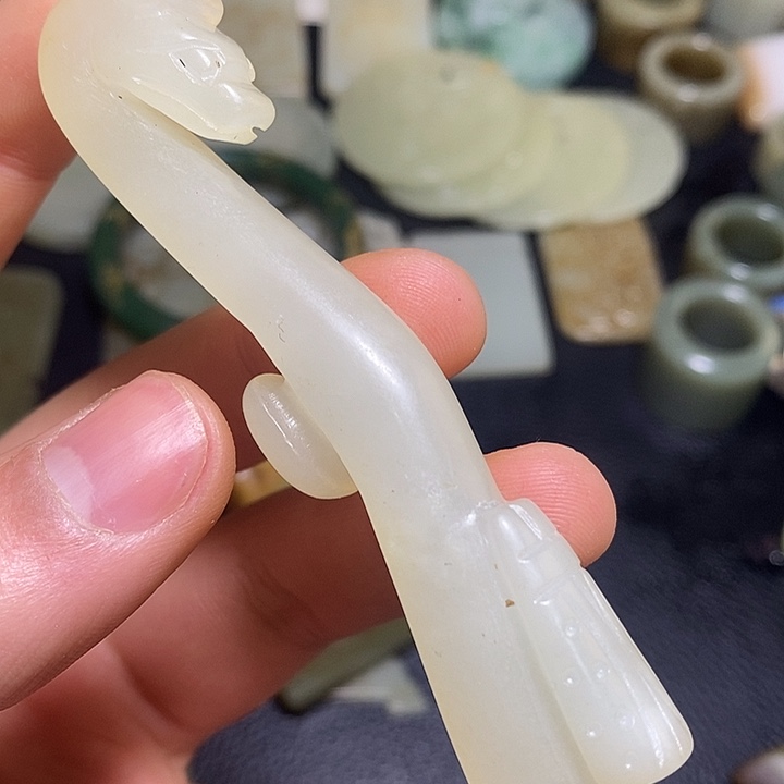 和田玉（糖玉）未镶嵌颈饰