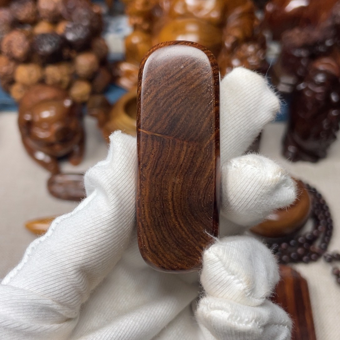 黄花梨/降香黄檀手把件