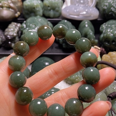 未镶嵌和田玉（糖玉）珠宝奇石