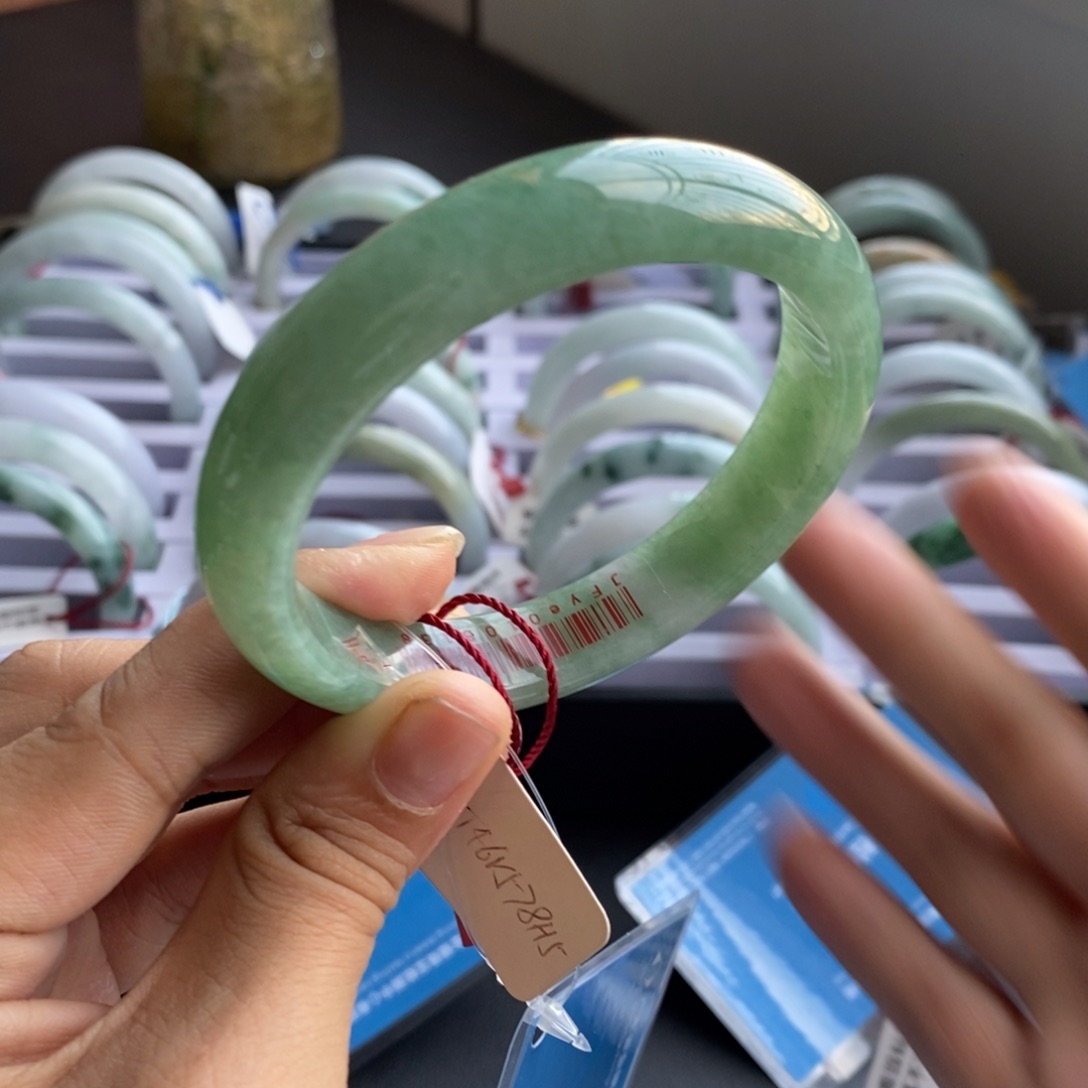 翡翠未镶嵌手镯56 57 