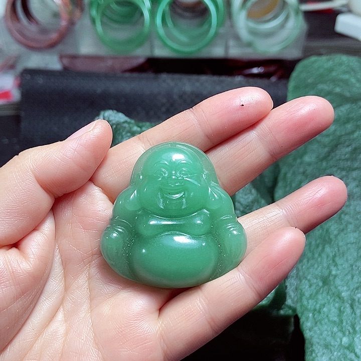 新疆东陵玉挂件佛公