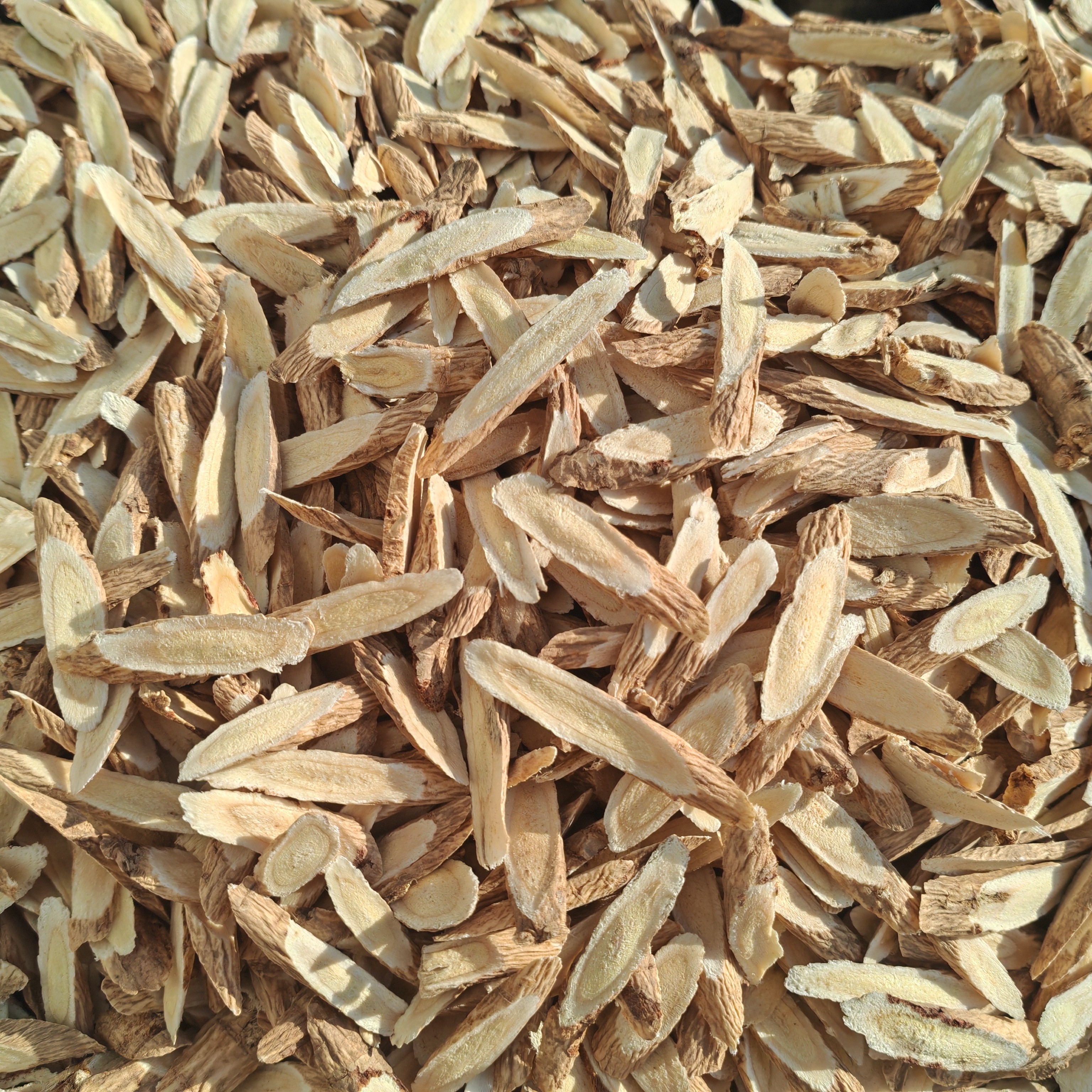 甘肃岷县新货现切黄芪片可煲汤，甘肃岷县黄芪中片