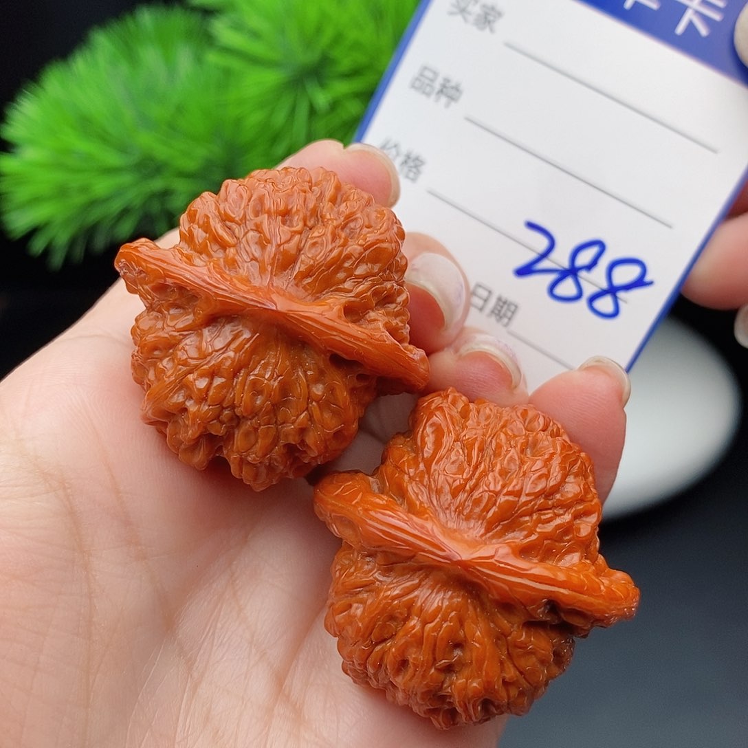 文玩核桃把件37血麒麟288