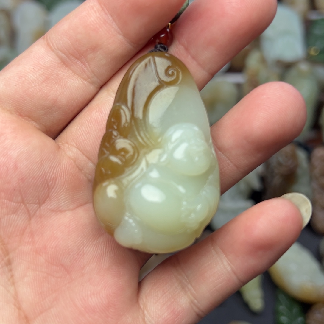 和田玉未镶嵌挂件