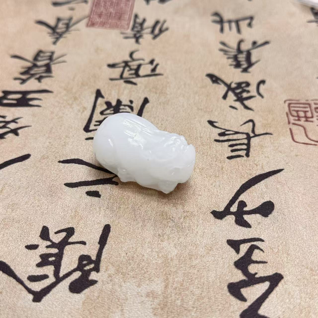 精美貔貅吊坠-百搭-温润-细腻
