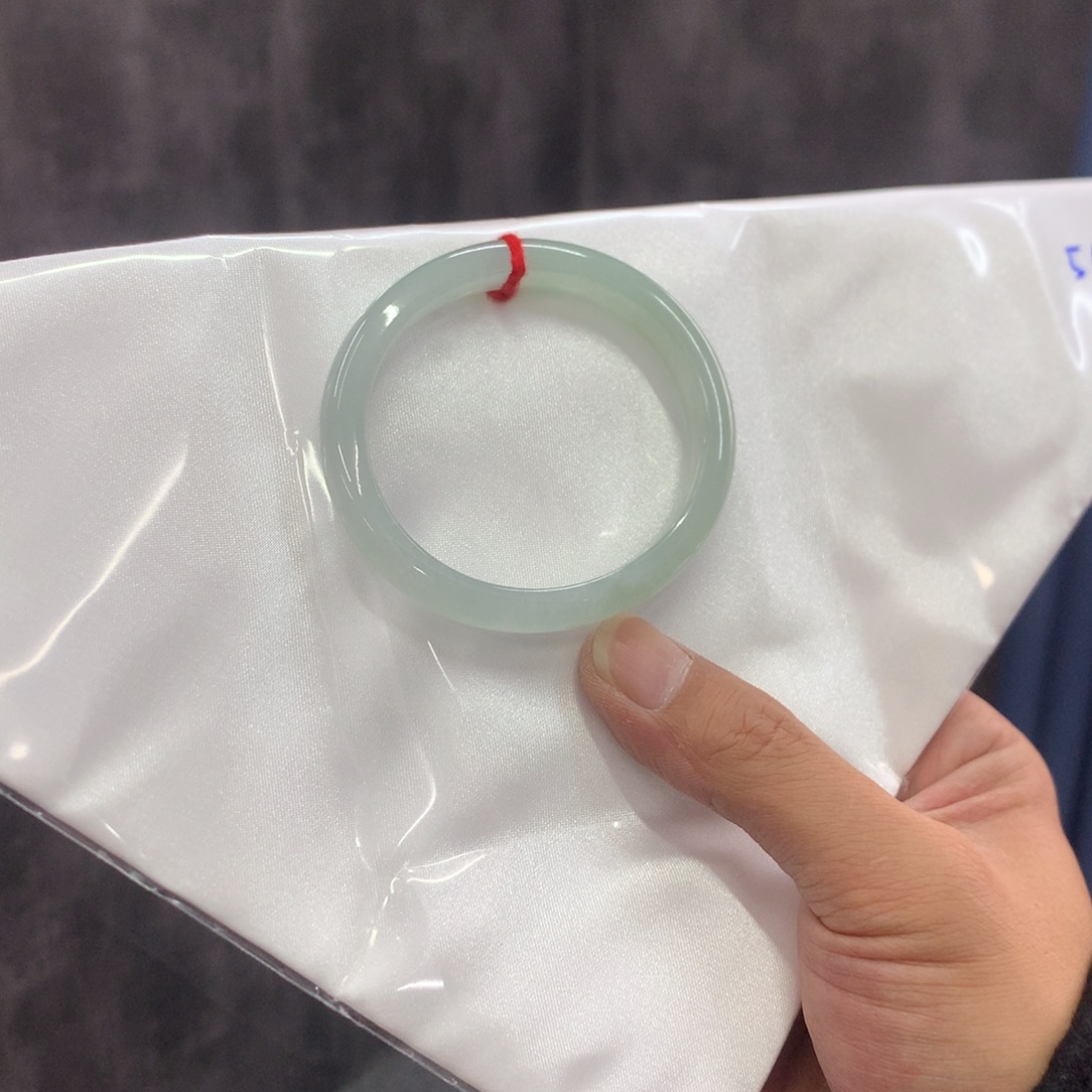 泥***饼翡翠未镶嵌手镯未镶嵌翡翠