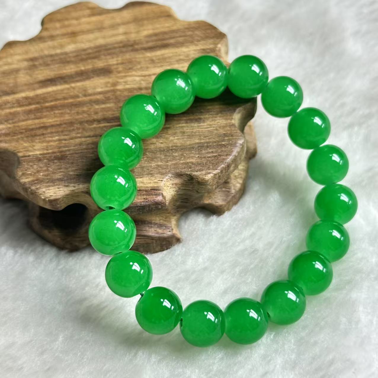 Y绿k12圆珠时尚手串美观大气美轮美奂