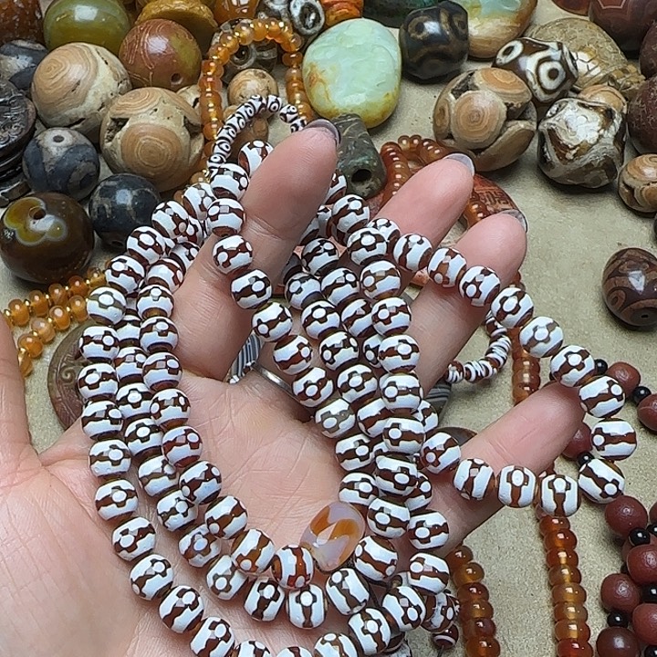 玛瑙/玉髓未镶嵌珠宝半成品1