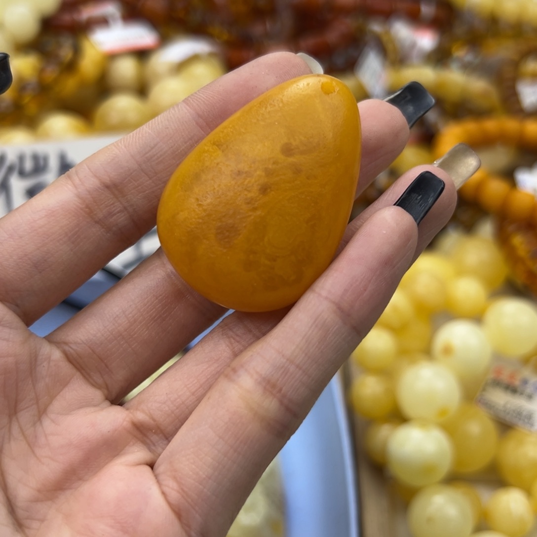 琥珀珠宝奇石未镶嵌