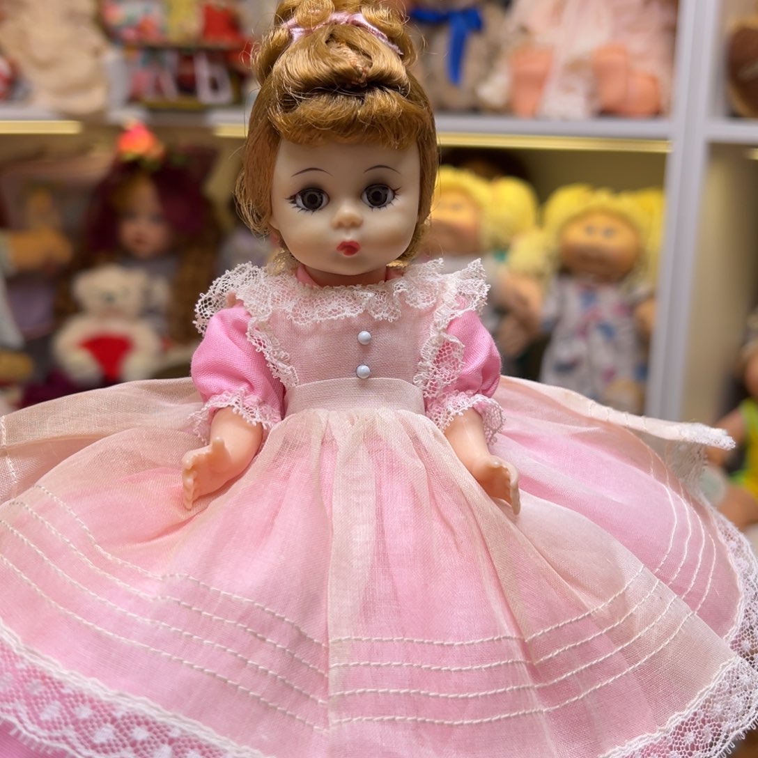 售出不退亚历山大缺鞋子送支架