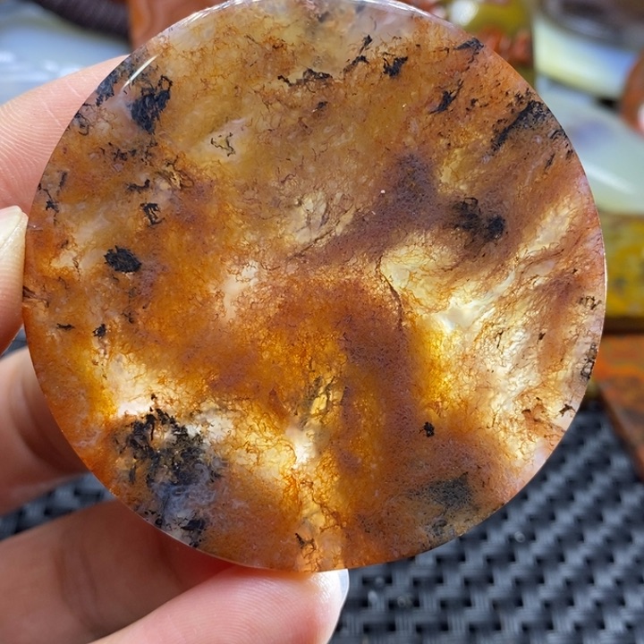 玛瑙/玉髓颈饰未镶嵌三**￥