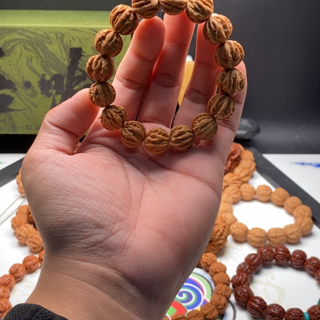 文玩核桃把件16矮桩京八棱