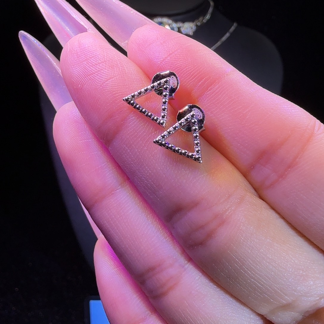 非金属925银三角形耳钉