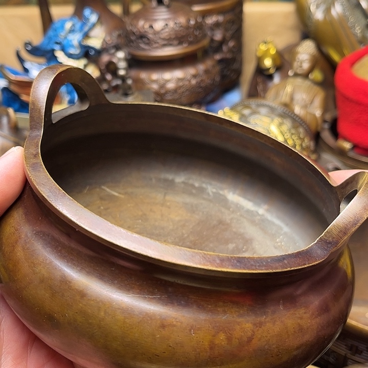 精美铜器批发档口