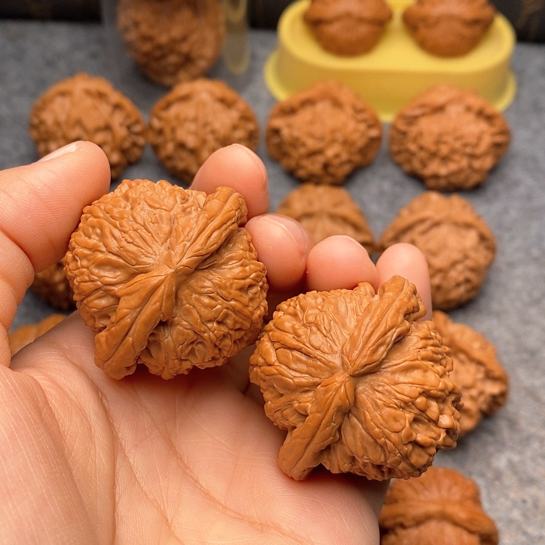 文玩核桃把件白狮子41全品