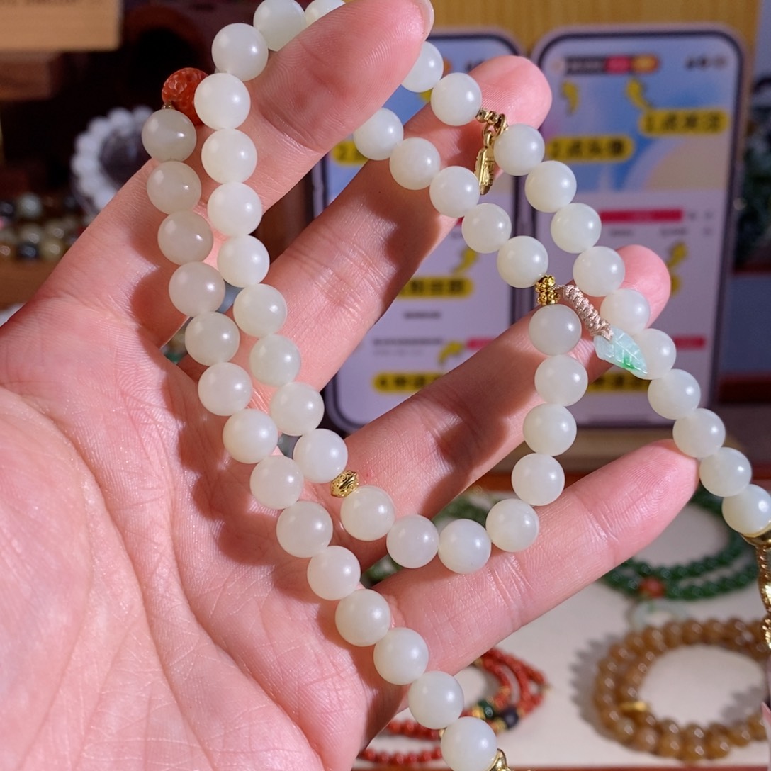 和田玉颈饰未镶嵌