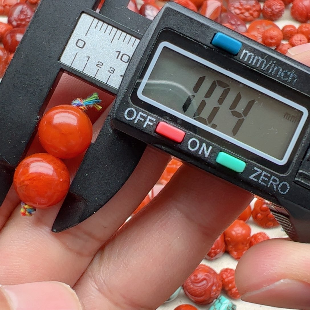 南红玛瑙配饰未镶嵌