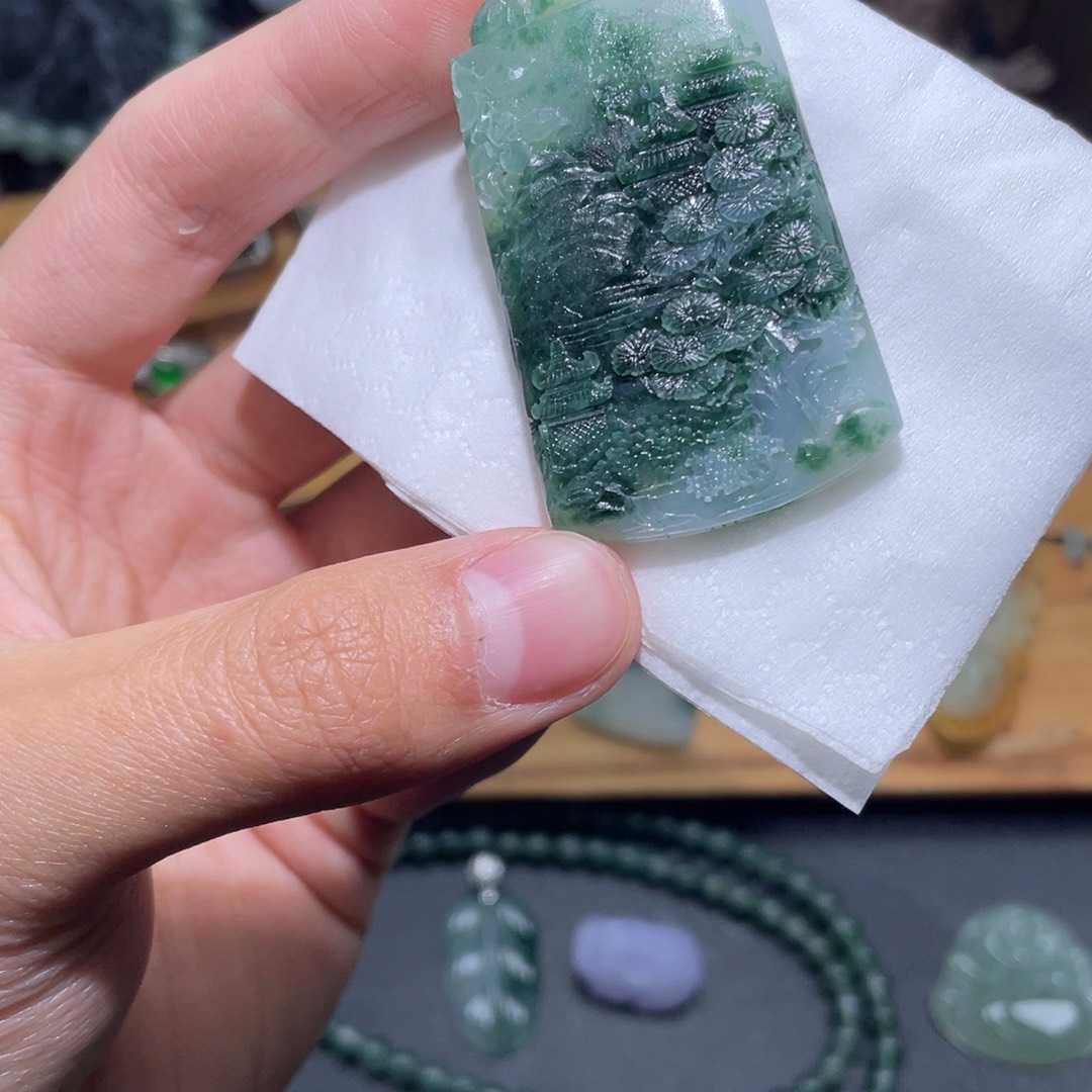 定制翡翠未镶嵌吊坠