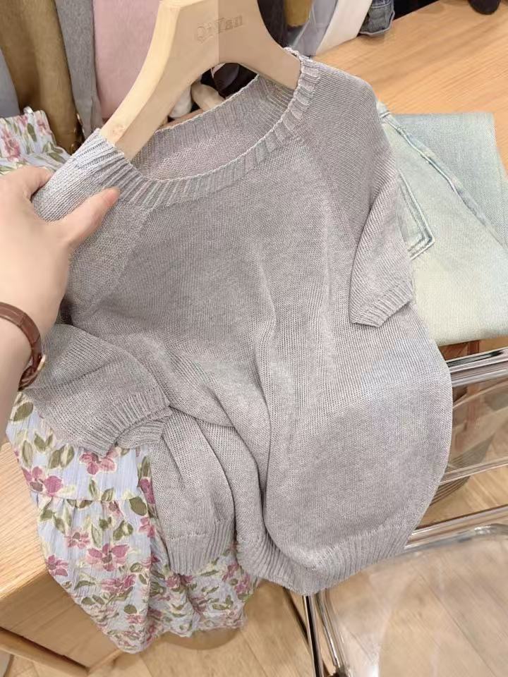 阿雨家巨好看！ins穿搭雾灰无缝凉感插肩短袖8