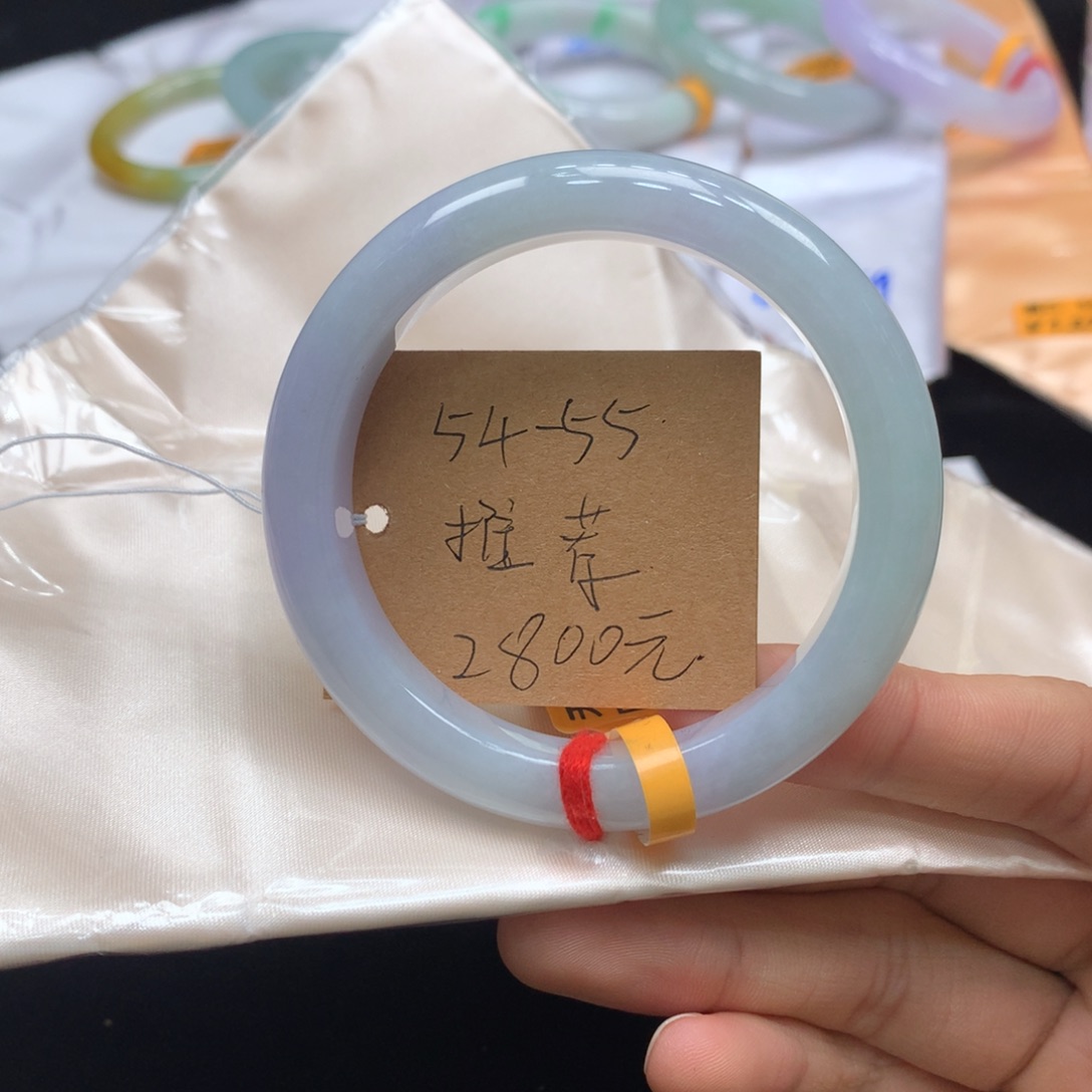 翡翠未镶嵌手镯手镯