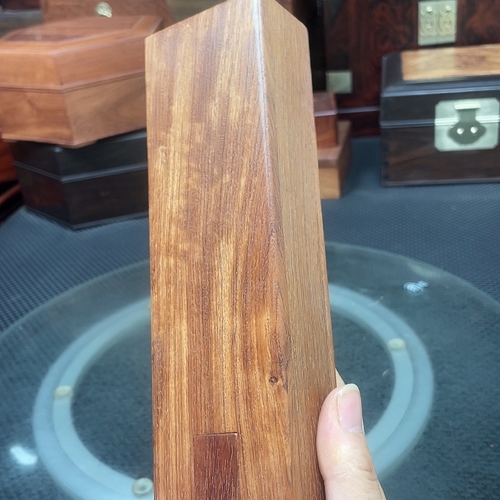 木20 7。4缅甸华丽木的