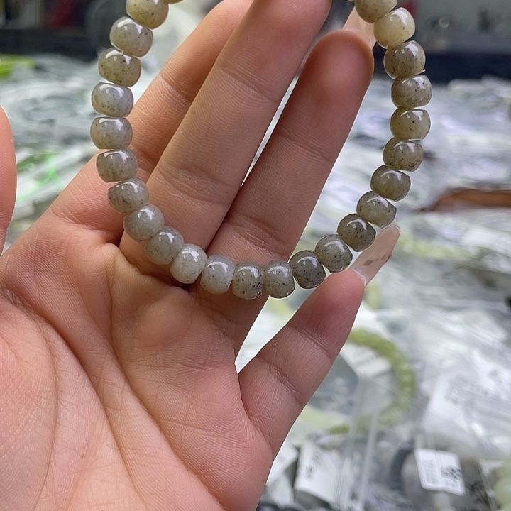 和田玉未镶嵌手串