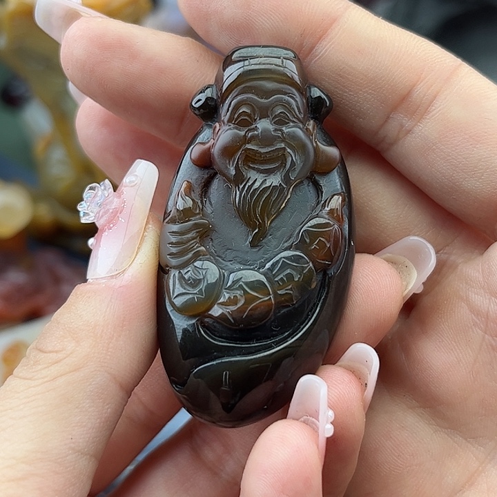 玛瑙手饰未镶嵌黎*