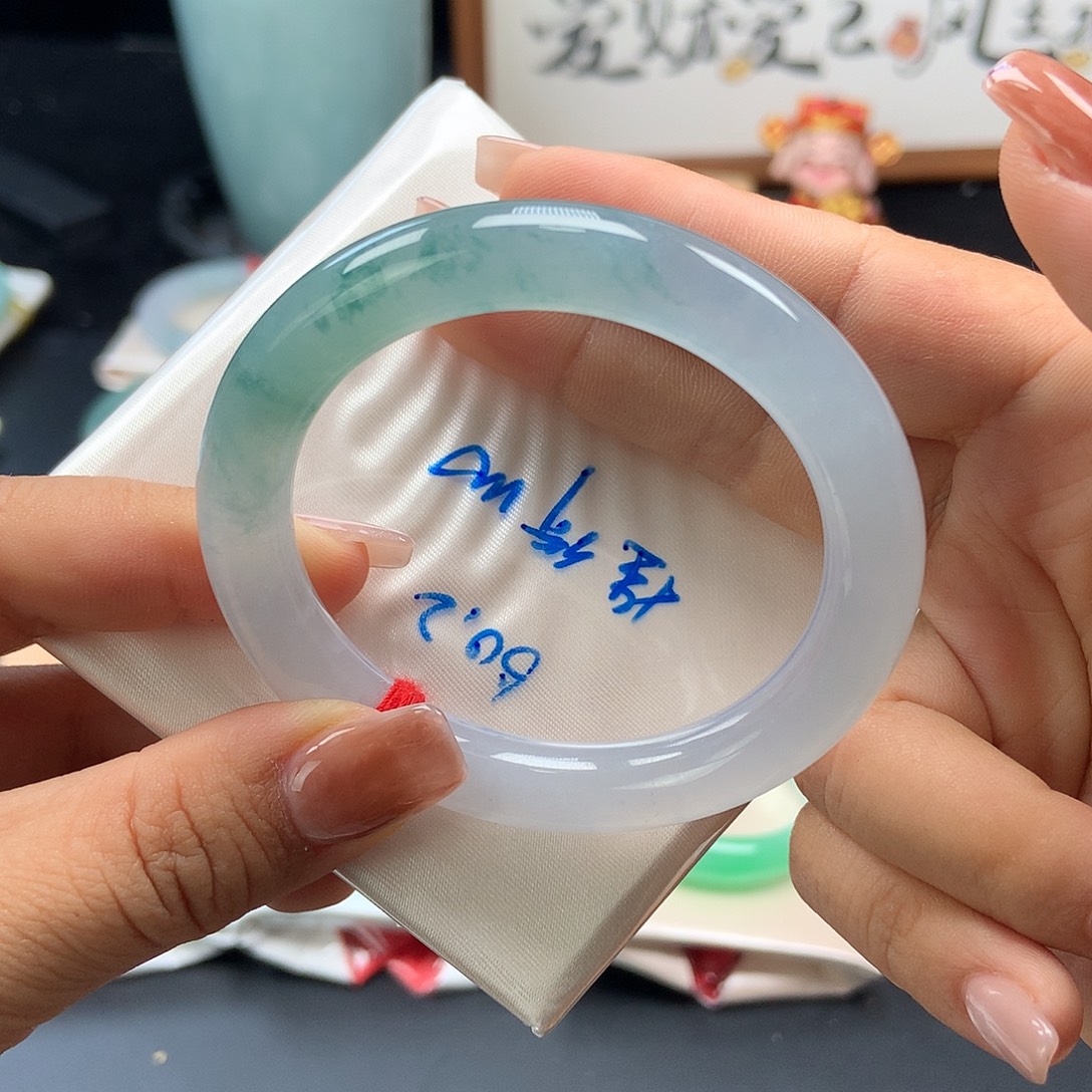 翡翠未镶嵌手镯34号