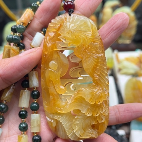 岫玉未镶嵌挂件挂件