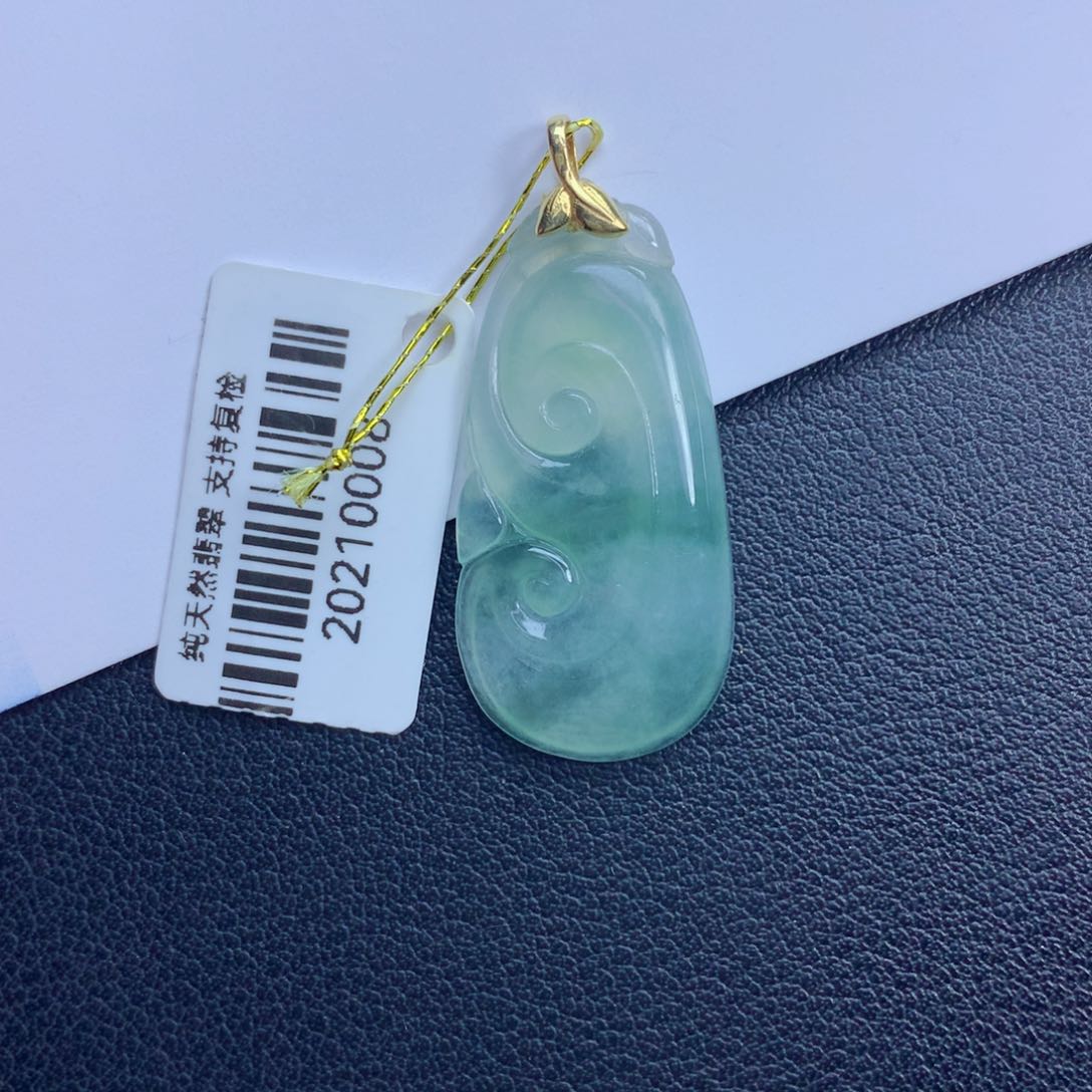 翡翠颈饰未镶嵌如意