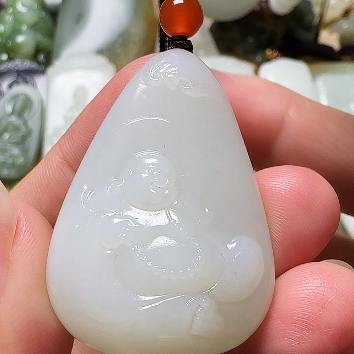 和田玉颈饰未镶嵌