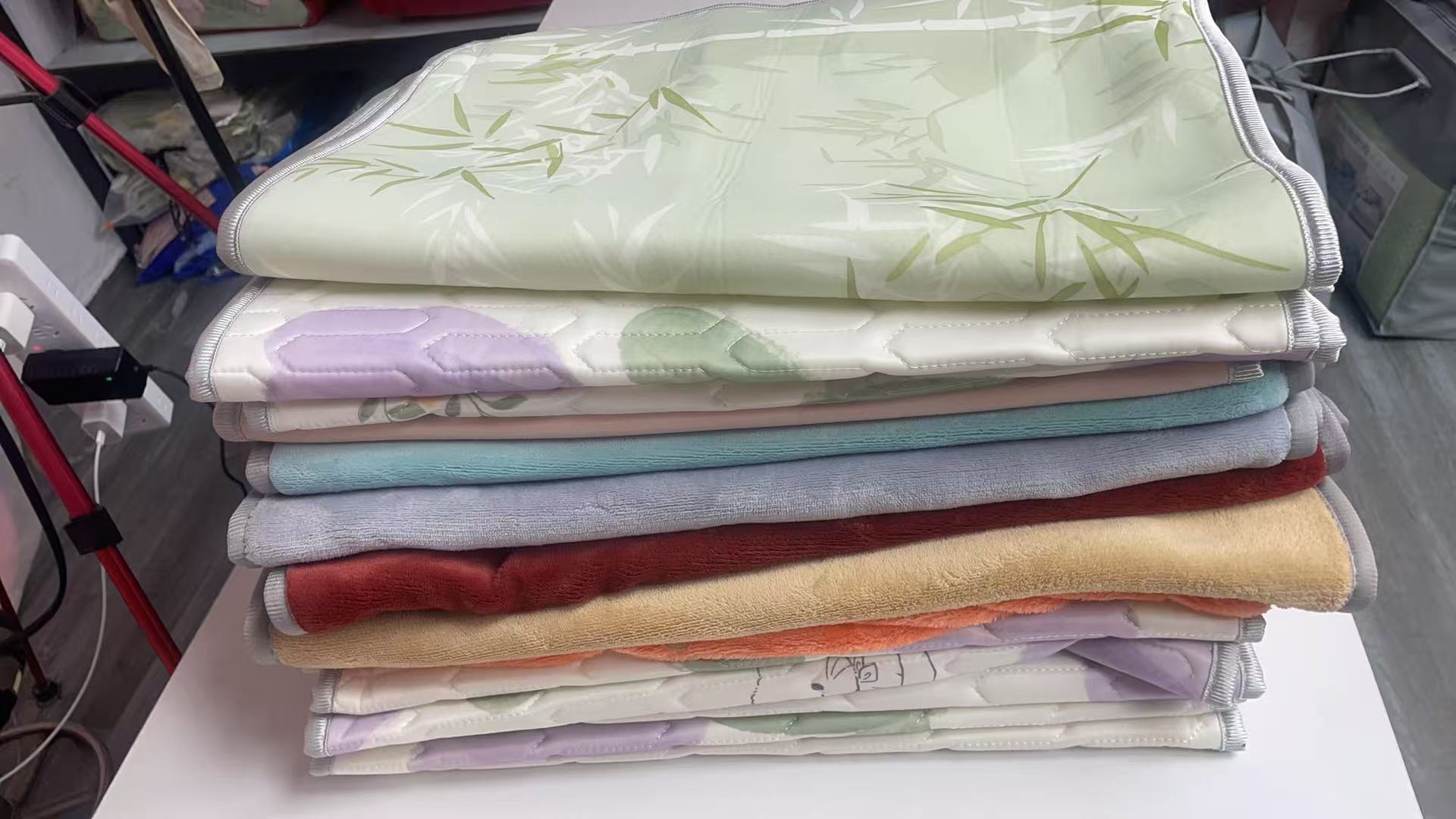 【孤品】枕套一对48x74cm 颜色随机发