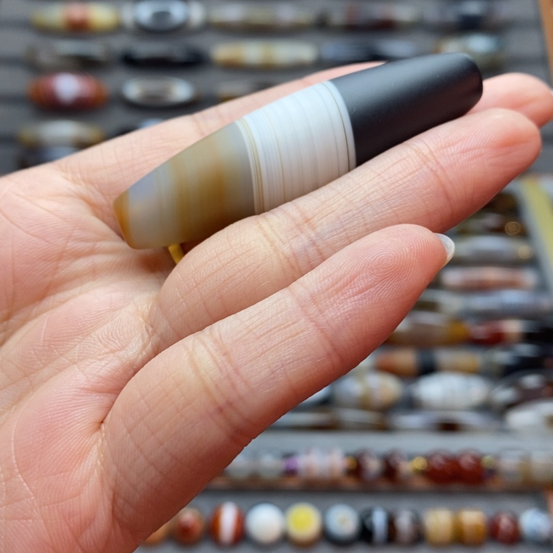 玛瑙/玉髓颈饰未镶嵌C****.