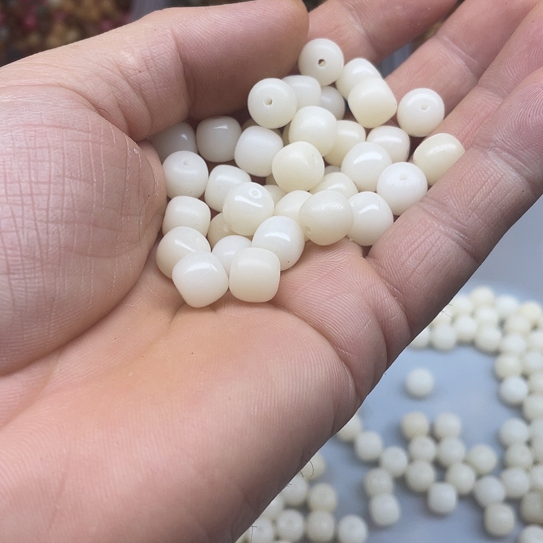 吊坠白玉菩提10、9精品白玉桶110颗