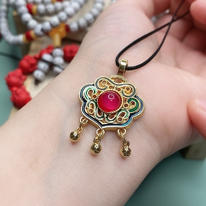 玛瑙/玉髓颈饰合金