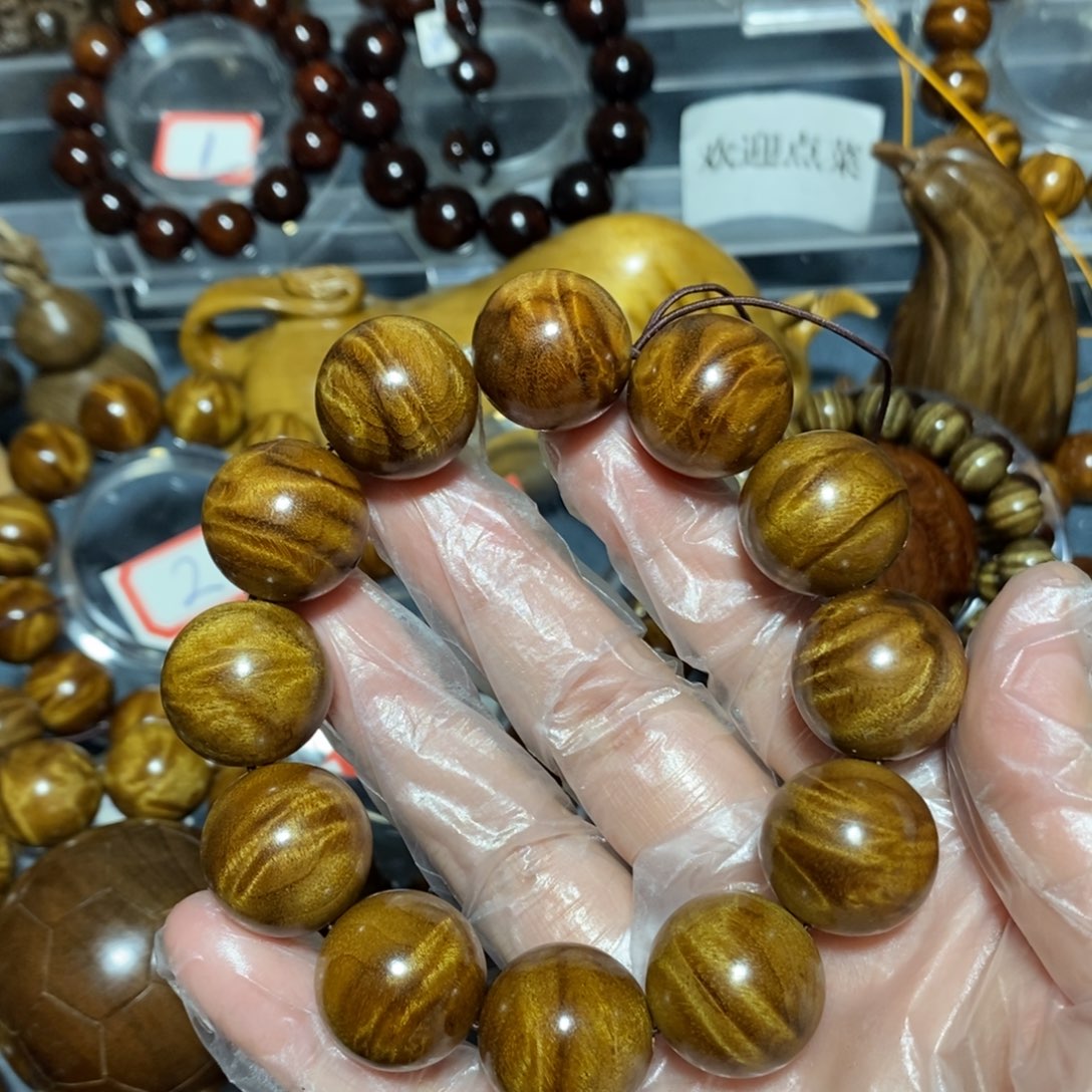 金丝楠木雕工艺品20