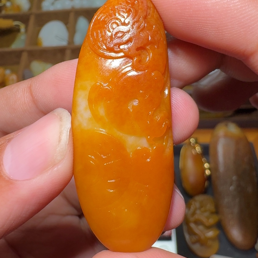 和田玉颈饰未镶嵌