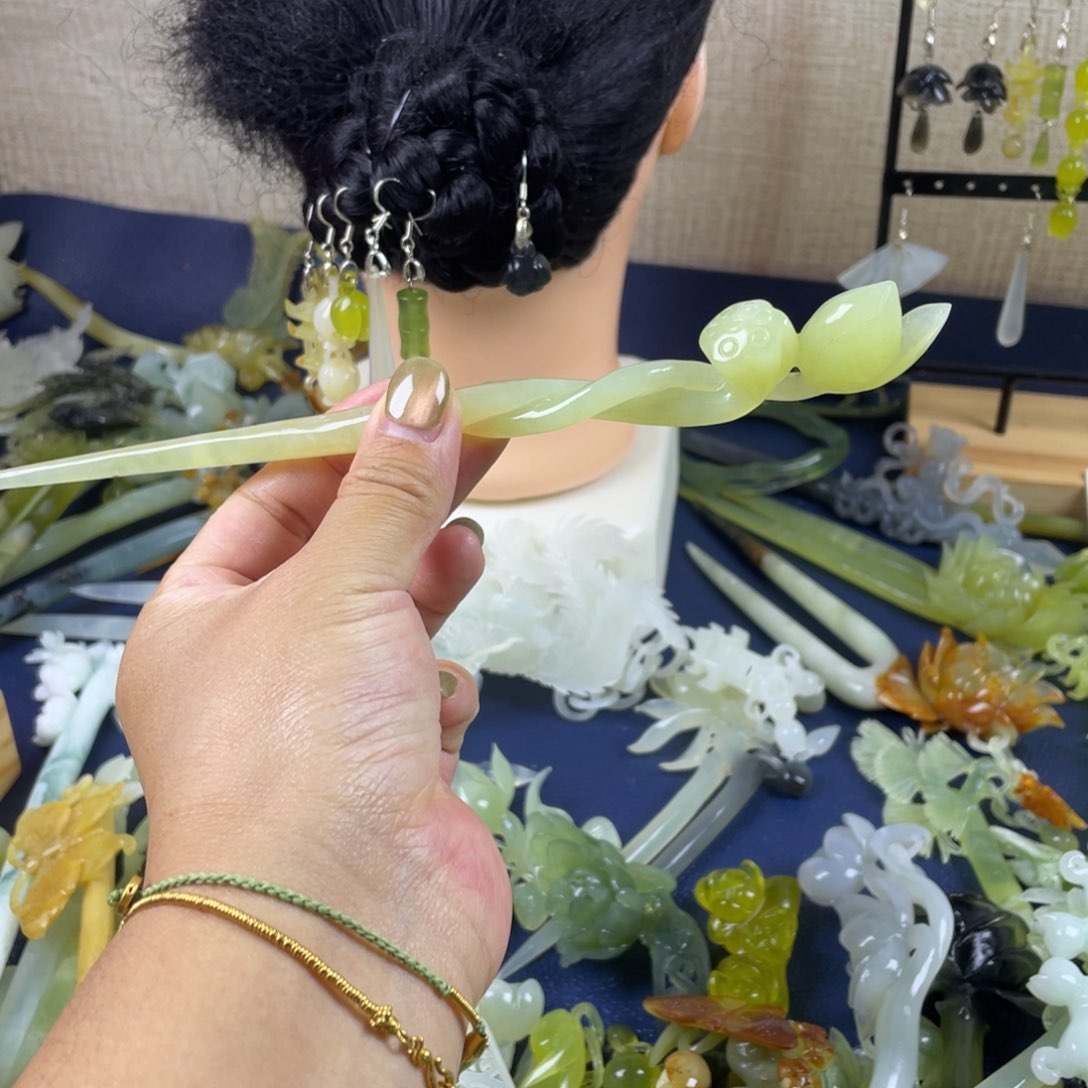 蛇纹石玉未镶嵌发饰