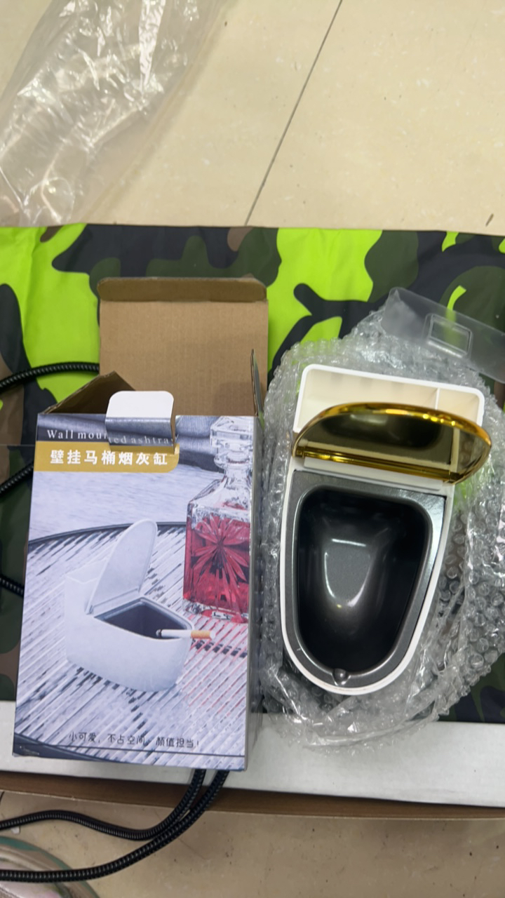 未拆封  数据线马桶烟灰缸