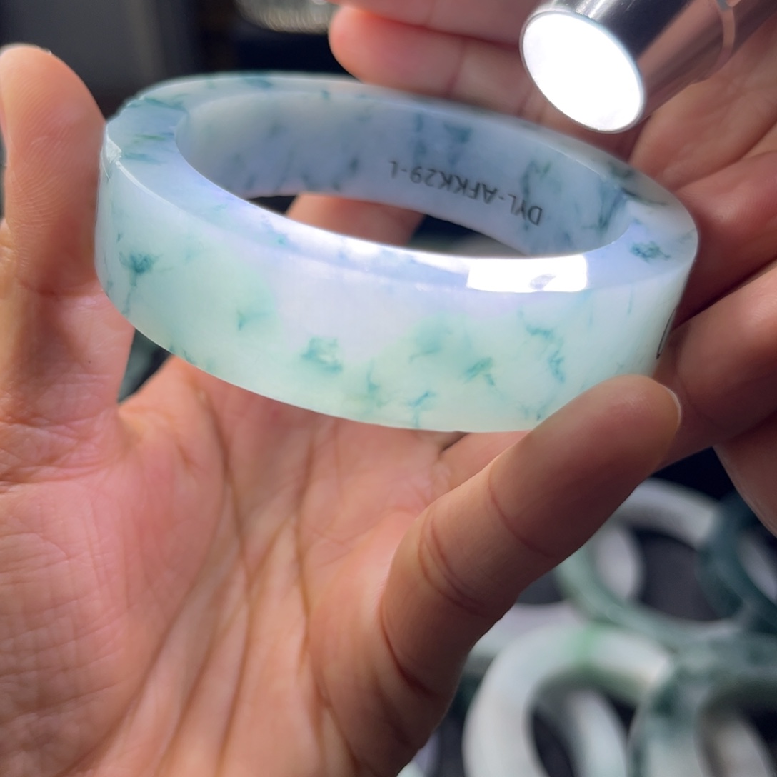 定制翡翠手镯未镶嵌