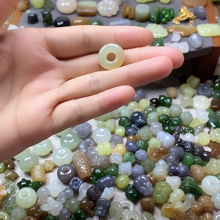 未镶嵌和田玉挂件甜甜圈