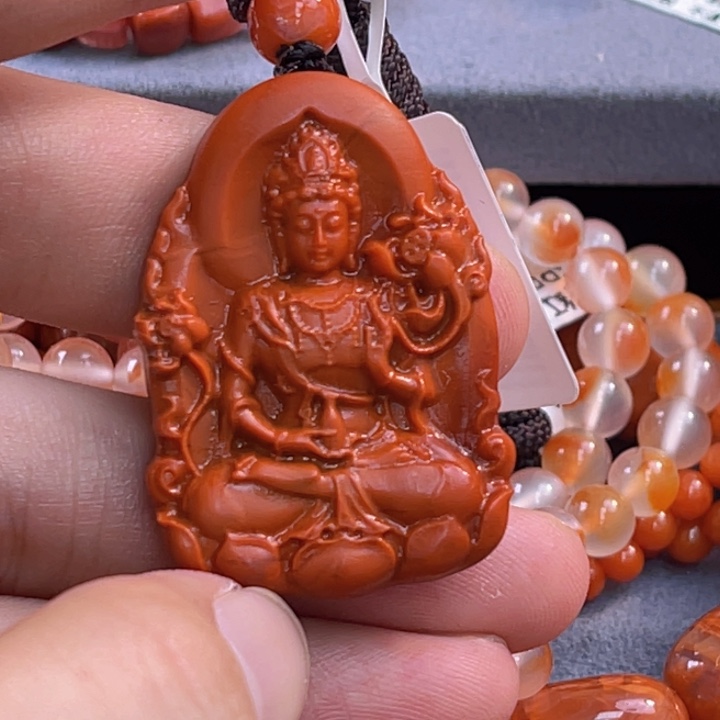 南红玛瑙多样性发一未镶嵌度母吊坠37.8x26.1mm