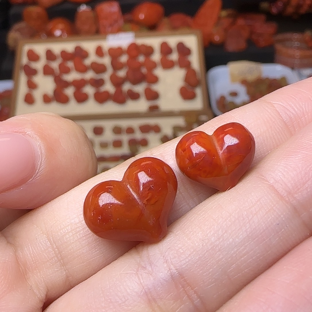 南红玛瑙未镶嵌颈饰
