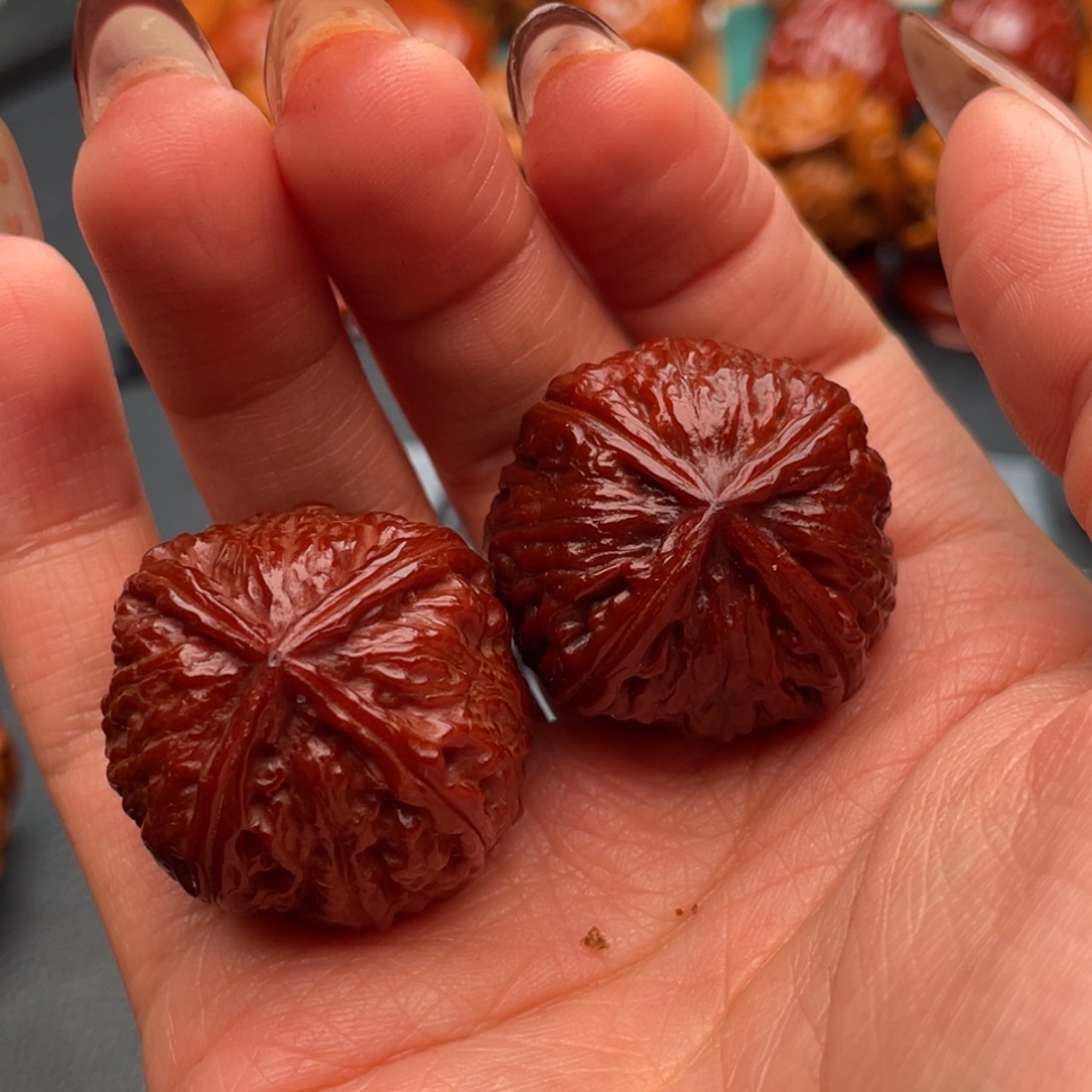 用***2文玩核桃把件四棱